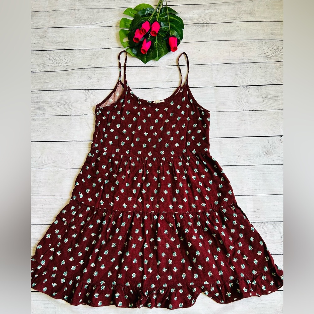 Miss Daisy Women’s Maroon Spaghetti Straps Tiered Floral Mini Dress S